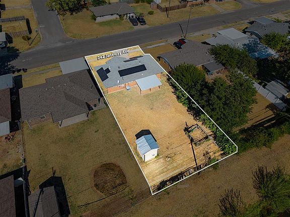 4th image of 242 S Janeway Ave