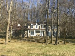 4 Lilac Ln, Pt Murray, NJ 07865