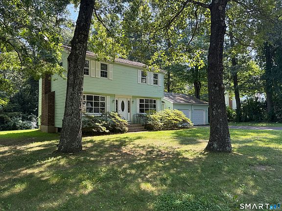 5th image of 23 Maplewood Drive