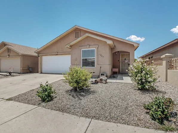 1227 Telstar Loop NW, Albuquerque, NM 87121
