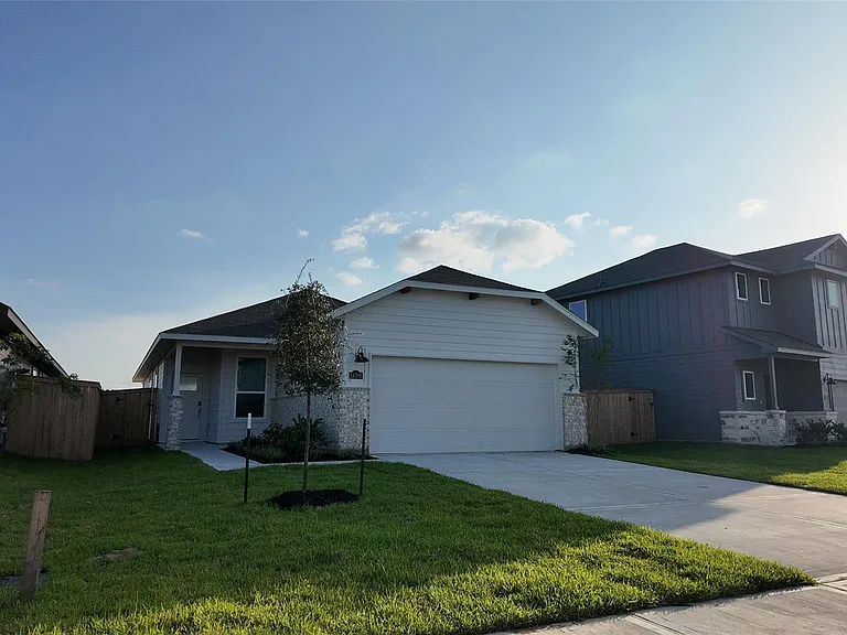 14206 Granger Pointe Ln — Photo 1