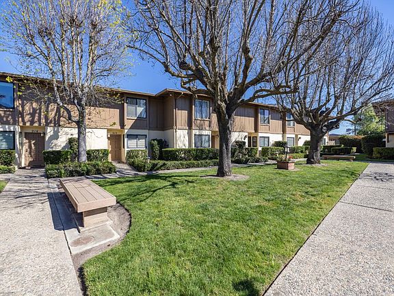 3rd image of 1077 Rivara Rd APT 215