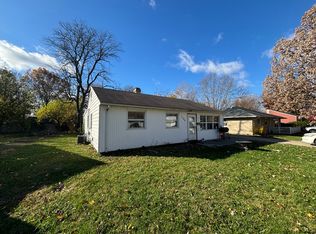 1305 Paula Dr, Champaign, IL 61821