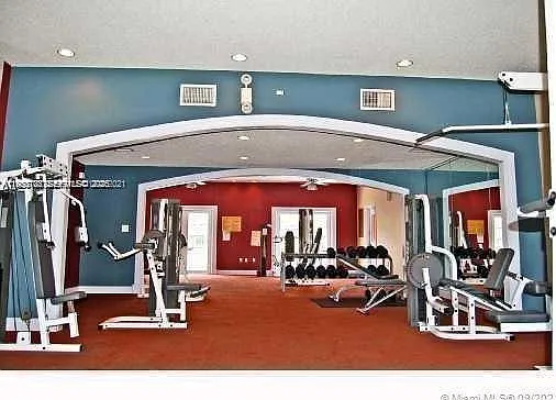 8290 Lake Dr #250 — Photo 2