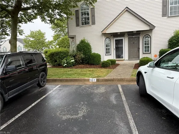 4856 Shallowford Cir, Virginia Beach, VA 23462