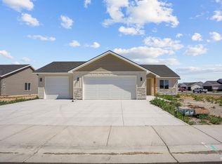 1504 Belle Dr, Rupert, ID 83350