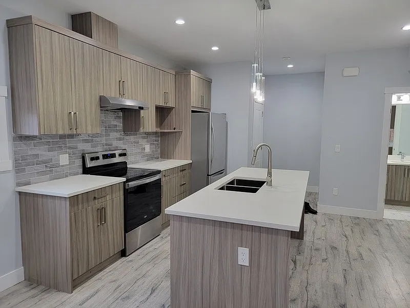 3 bed, 2.5 bath, 1347 sqft, $2,650 — Photo 3