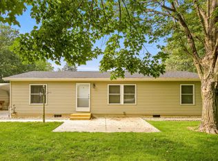 5762 N 2nd St, Warsaw, IN 46582