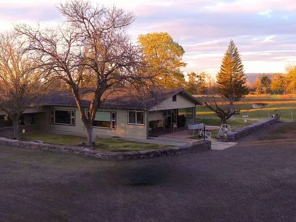 10209 County Highway A12, Montague, CA 96064