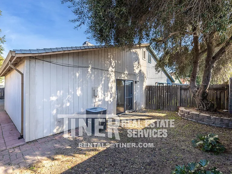 7586 Waterwillow Dr — Photo 31