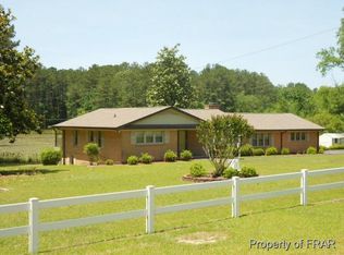 7563 Lake View St, Fayetteville, NC 28311