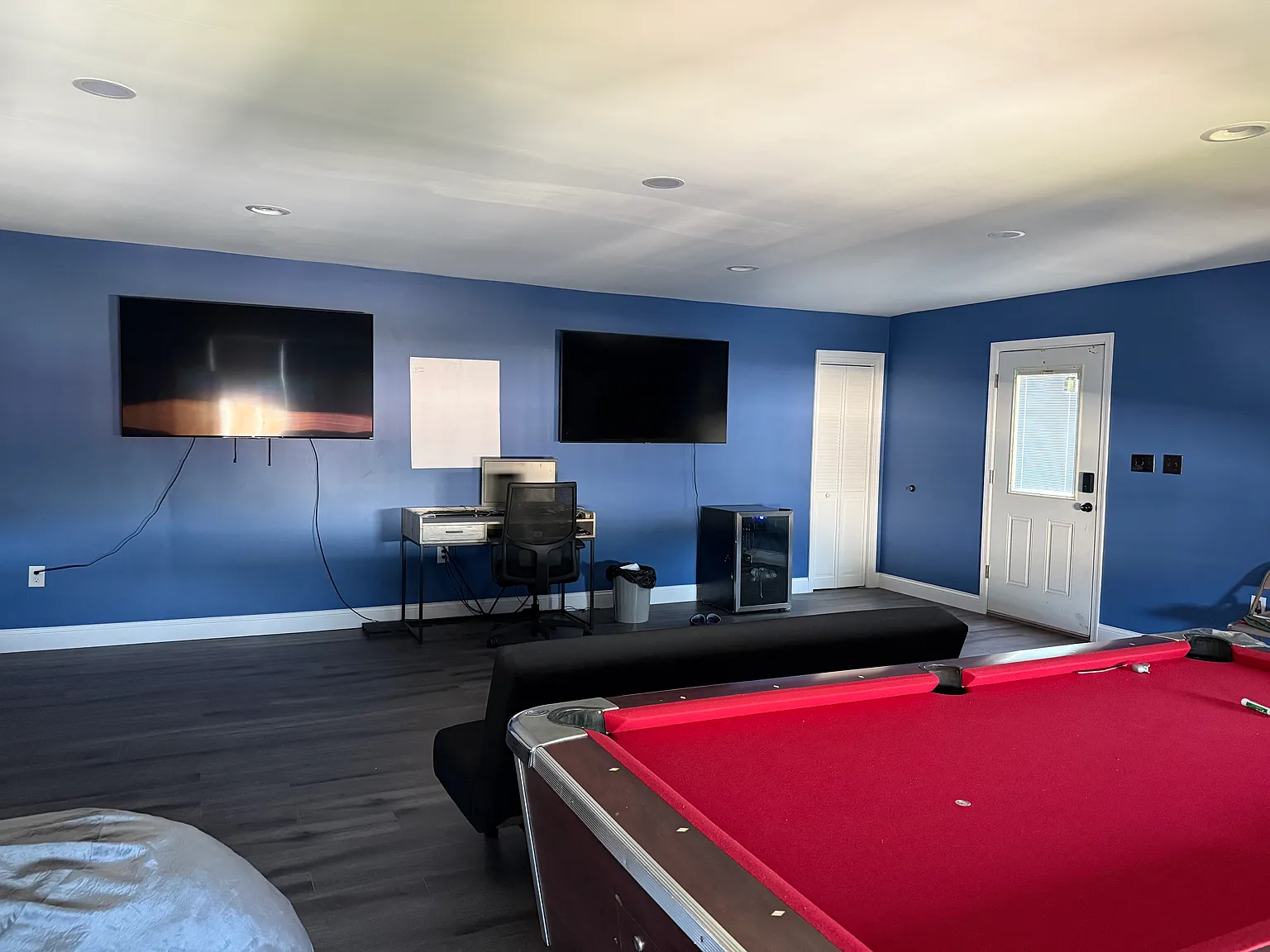 Studio, 750 sqft, $1,200 — Photo 2