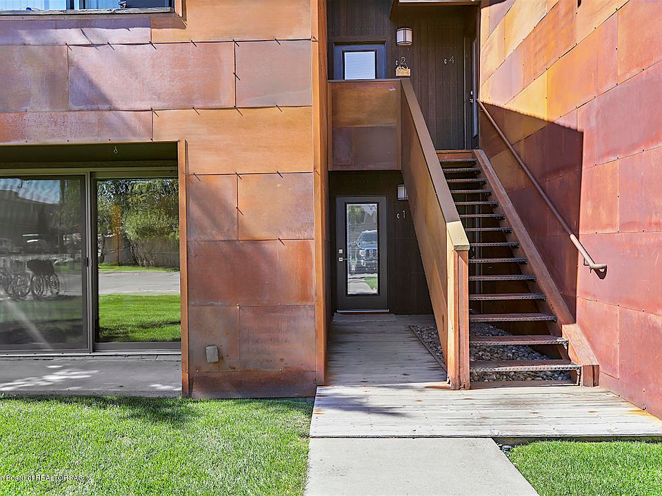1st image of 355 W Deloney Ave APT C-1