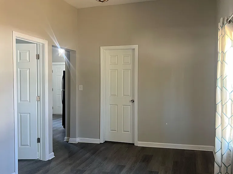 818 Salem St — Photo 12