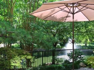 14893 Towne Lake Dr, Addison, TX 75001