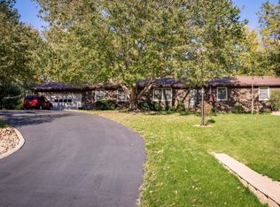 2697 Calaveras Ln, Muscatine, IA 52761