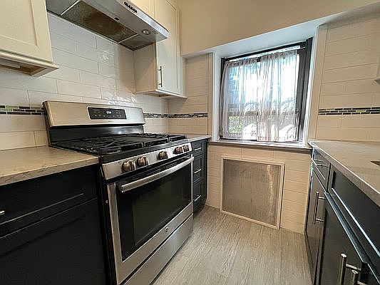 5th image of 8375 118th St APT 5C