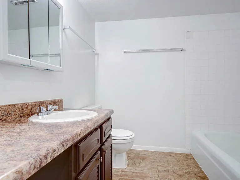 Lakewood Terrace Apartments — Photo 11