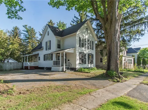 360 Brainard St, Watertown, NY 13601