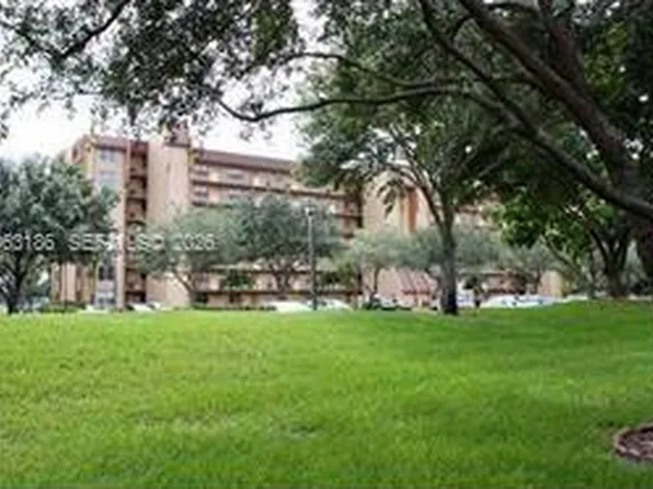 3100 W Rolling Hills Cir APT 101, Fort Lauderdale, FL 33328