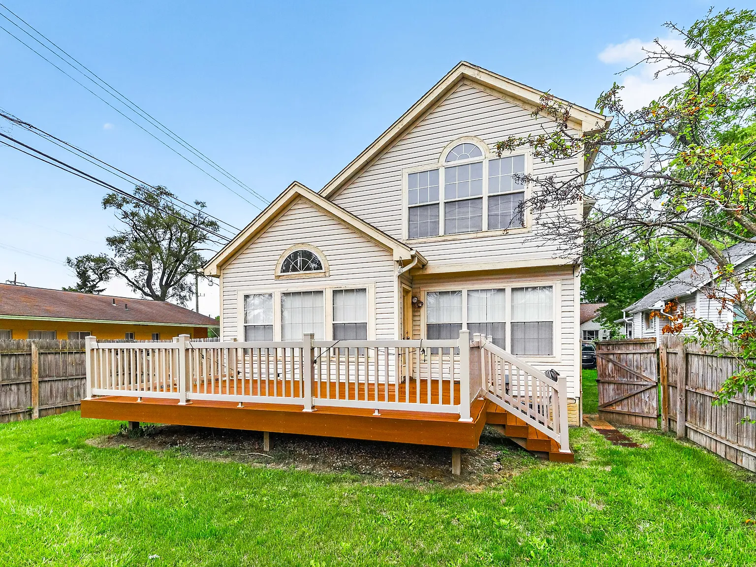 3 bed, 1829 sqft, $2,500 — Photo 3