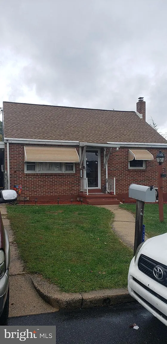 3349 Sheidy Ave photo 1