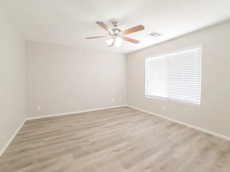 12557 W Mandalay Ln — Photo 9