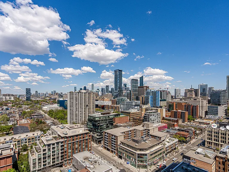 330 Richmond St W #2308 — Photo 21