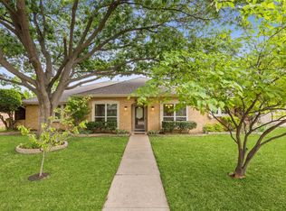 1942 Sussex Dr, Carrollton, TX 75007