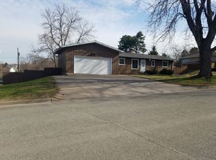 2006 W Mead St, Eau Claire, WI 54703