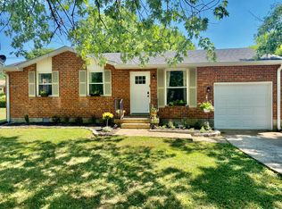 3200 Briarwick Dr, Nashville, TN 37218