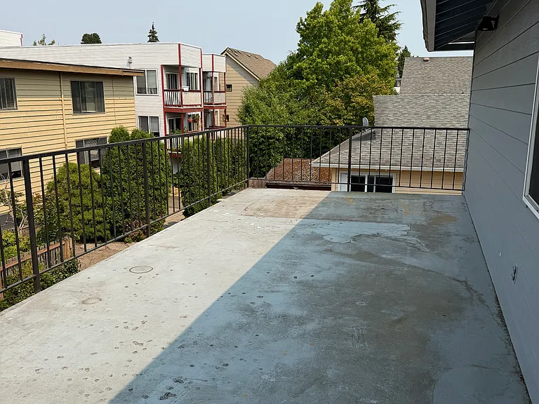 2028 NW 58th St #7 — Photo 11