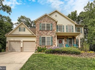 235 Pine Creek Dr, Carlisle, PA 17013