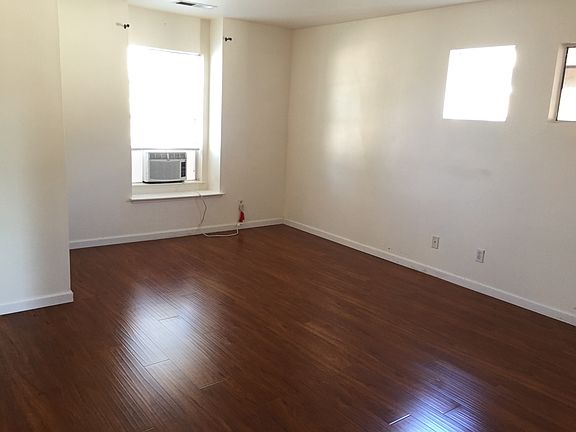 3rd image of 1489 Carnoustie Ct