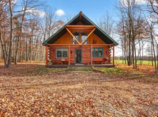 W9499 W 28th Rd, Crivitz, WI 54114