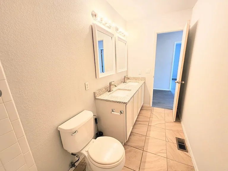 10459 Hollyhock Ct — Photo 13