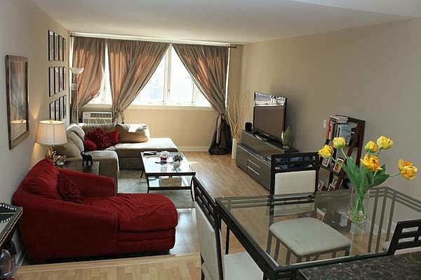 1st image of 1419 N State Pkwy APT 302