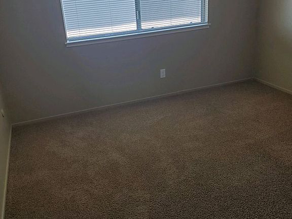 4th image of 3573 Opal Dr APT 2