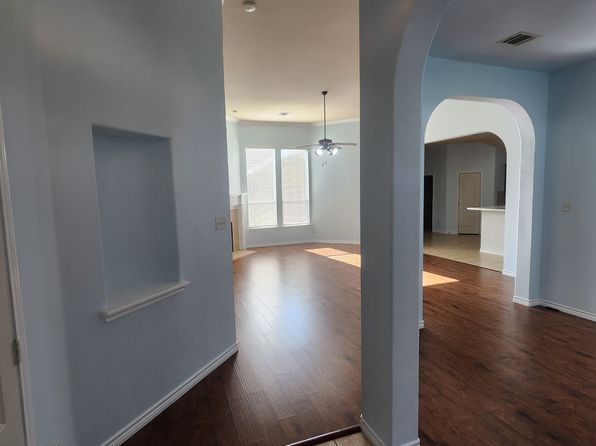 5827 Sunny Meadow Ln