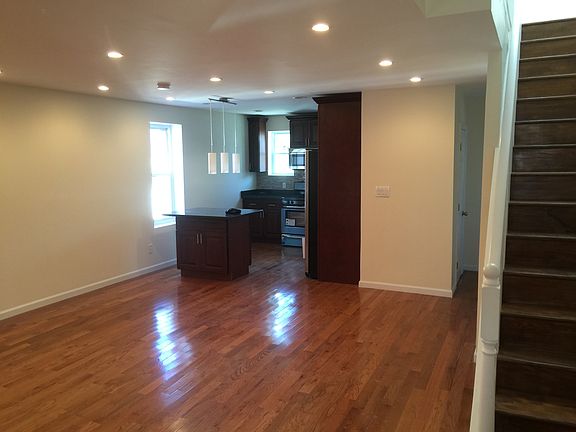 4th image of 95-00 Woodhaven Ct
