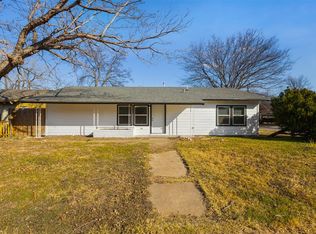 3913 Pate Dr, Fort Worth, TX 76119