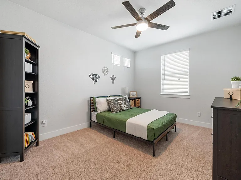 933 Donna Roland Ct — Photo 32