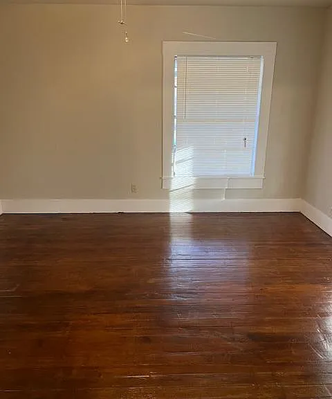 1506 Caddo St — Photo 11