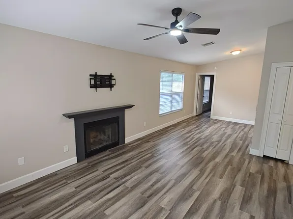 206 Northlake Dr, Sanford, FL 32773