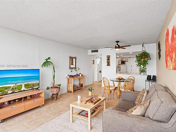 5th image of 1301 NE Miami Gardens Dr APT 1124W