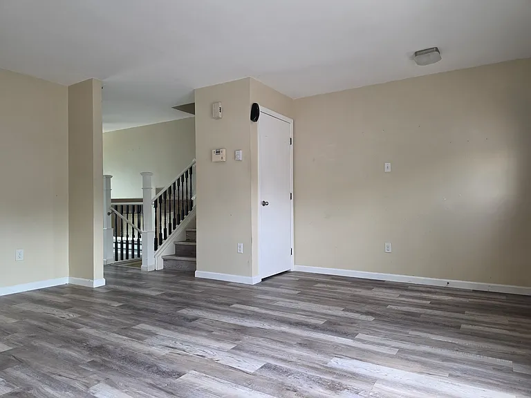 11186 Forest Ave — Photo 3