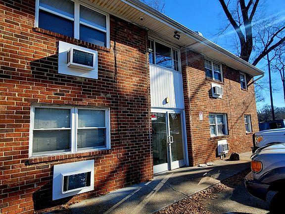 2nd image of 3601 Jefferson Davis Hwy #7