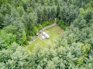 31 Jordan Rd, Cummington, MA 01026