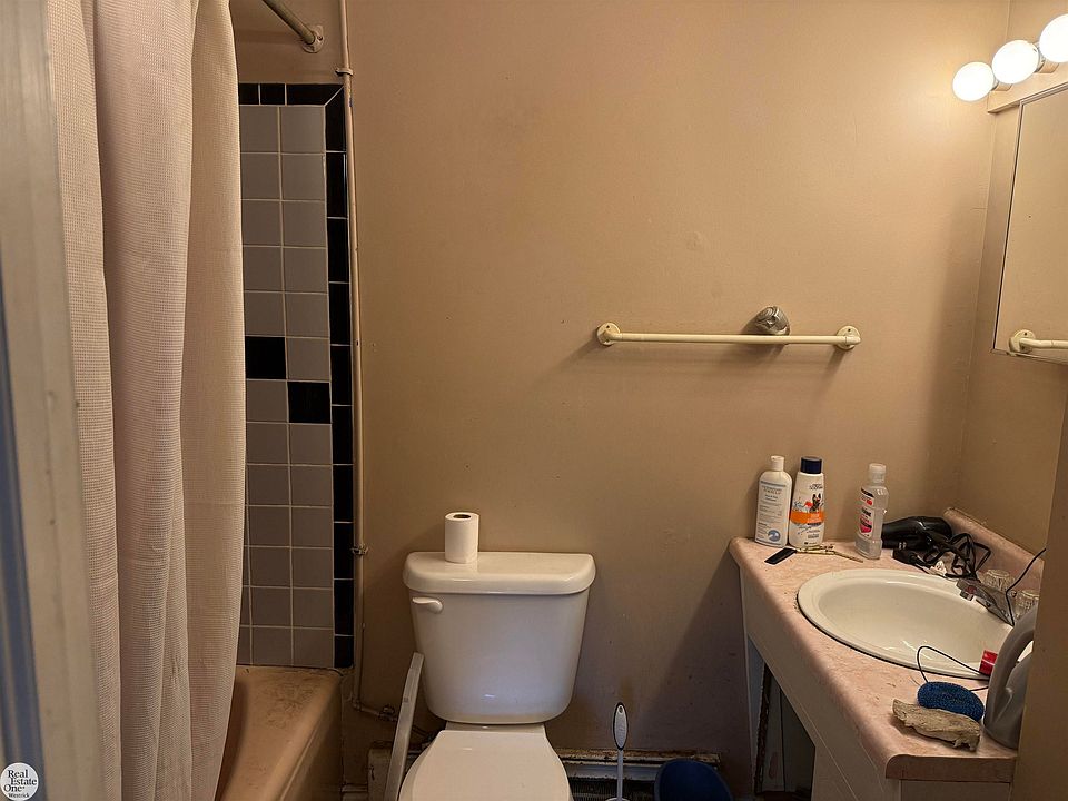 629 West Blvd, photo 8
