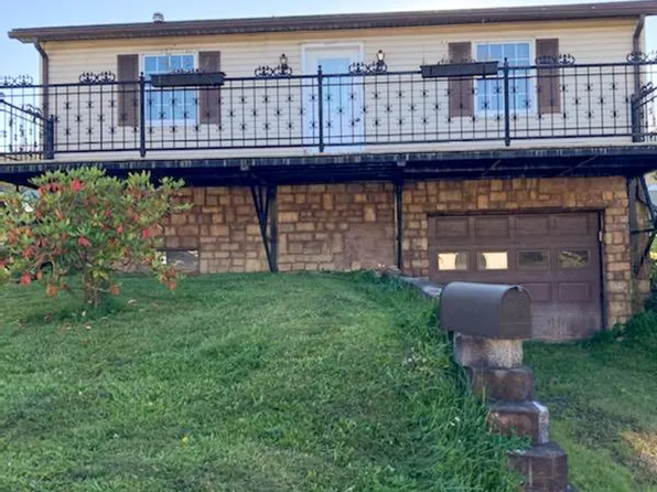 711 George St, Lilly, PA 15938